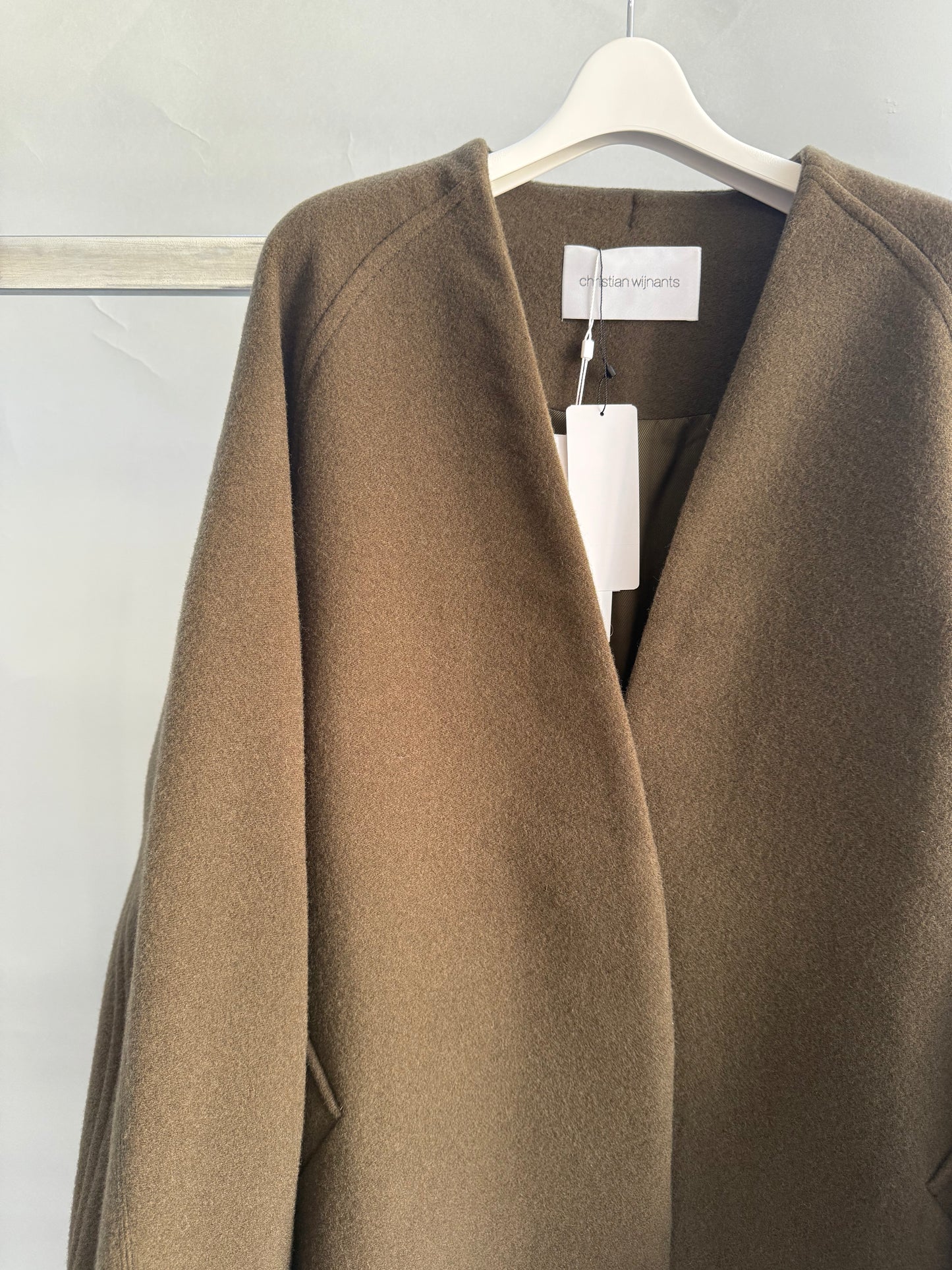 christian wijnants LONG COAT V-NECK(WRW8553CALLO)