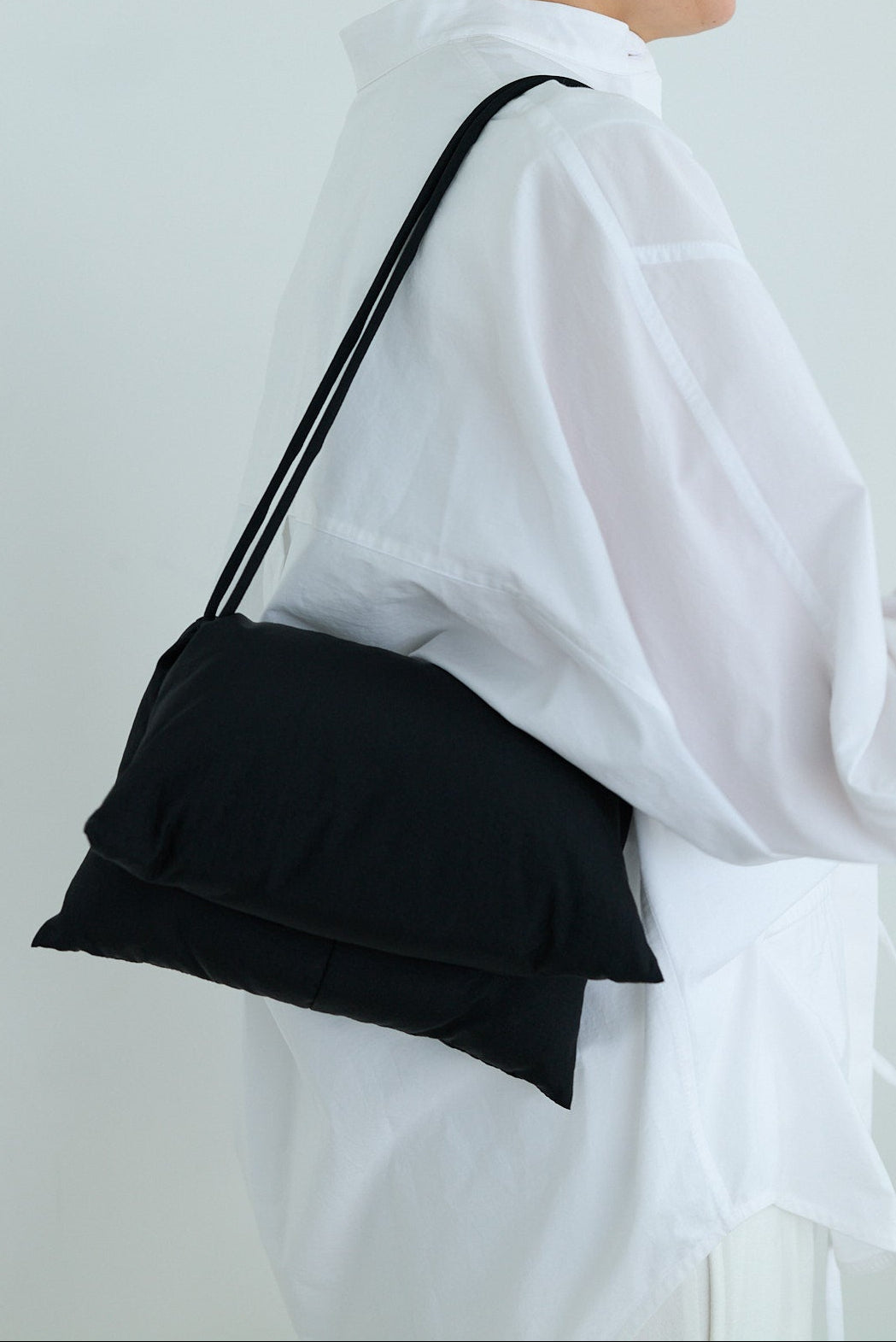 christian wijnants SMALL DOWN FILLED PILLOW BAG