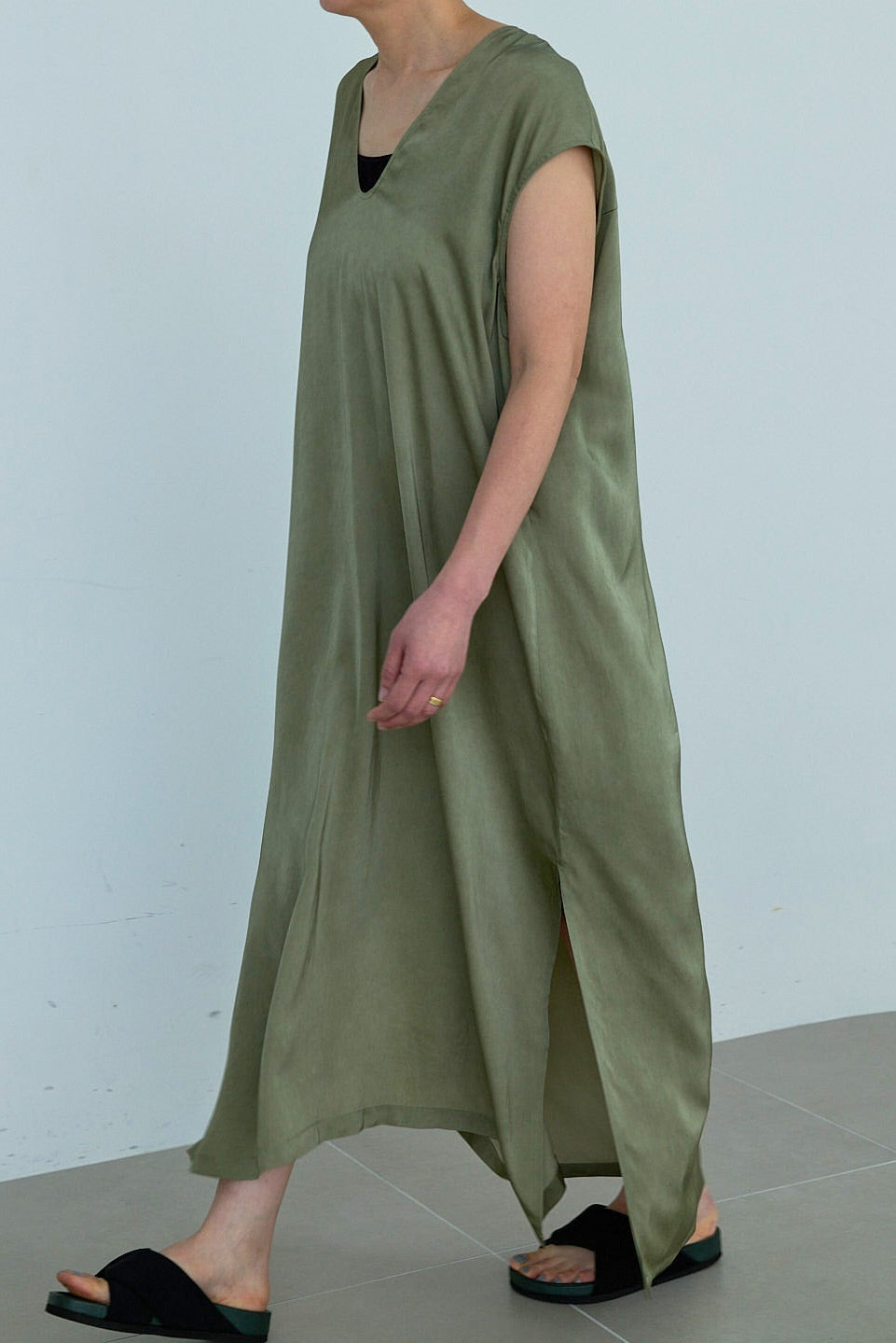 christian wijnants V-NECK DRESS WITH DETACHABLE BELT