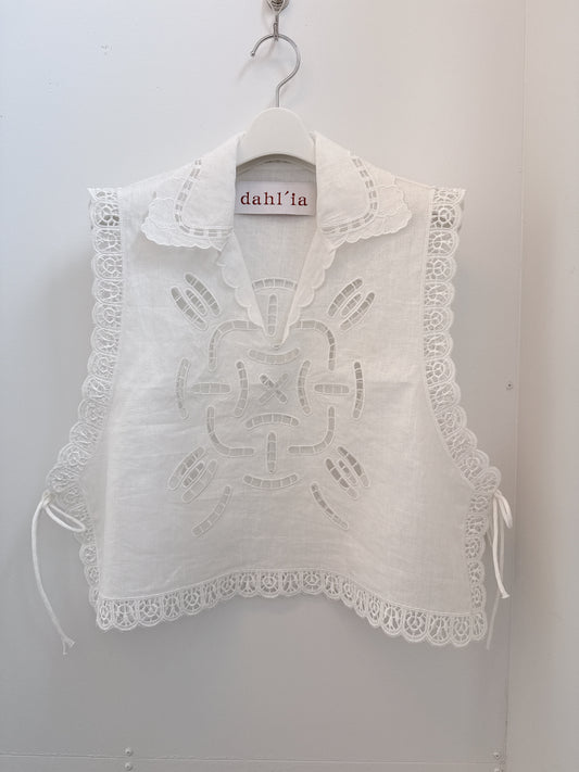 dahl'ia  cut-work vest（DBL-362HKW）