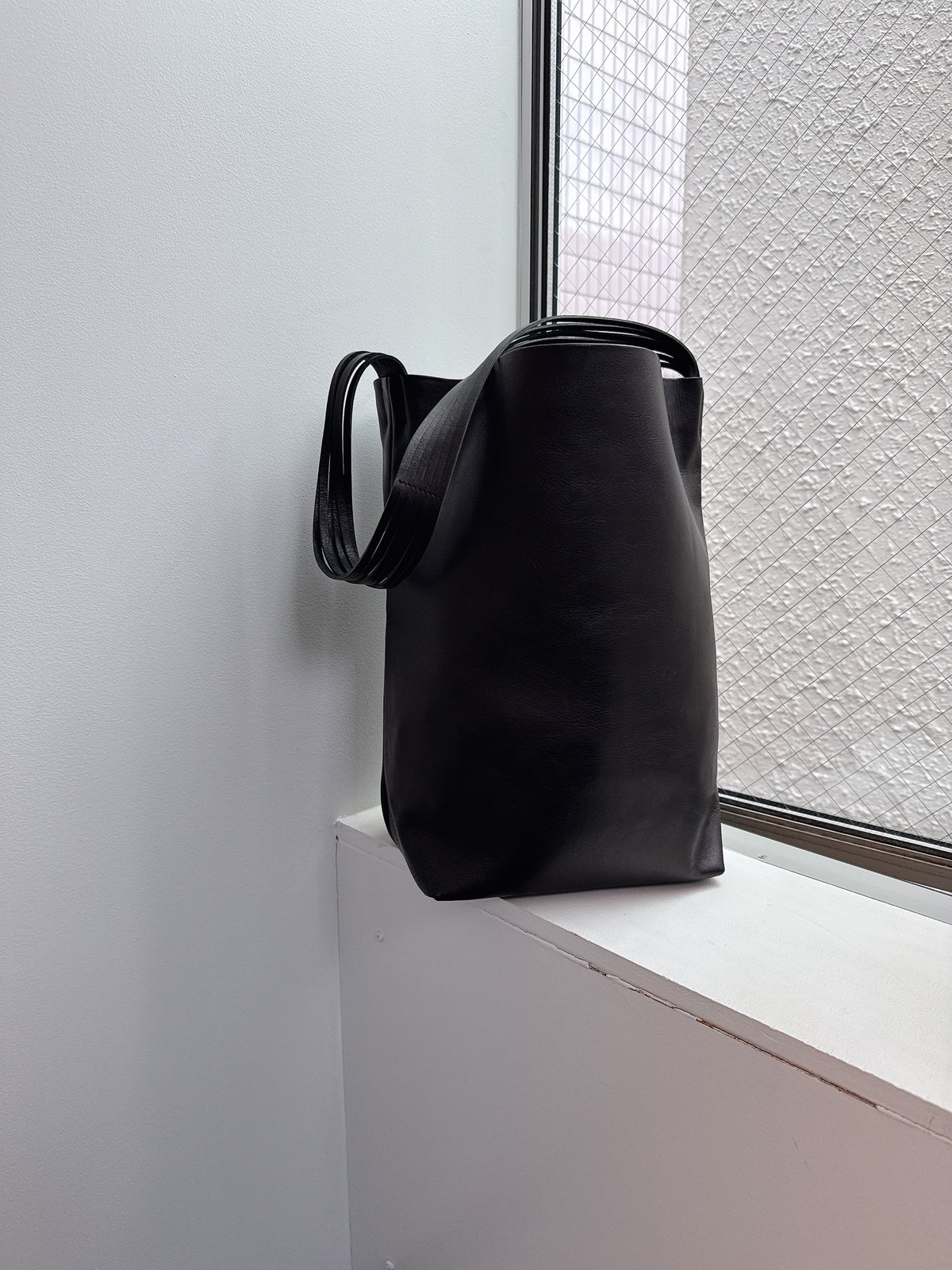 seya. ISAAC REINA X SEYA MULTI HANDLE HOBO（LZFA135 ） – 3rdinary