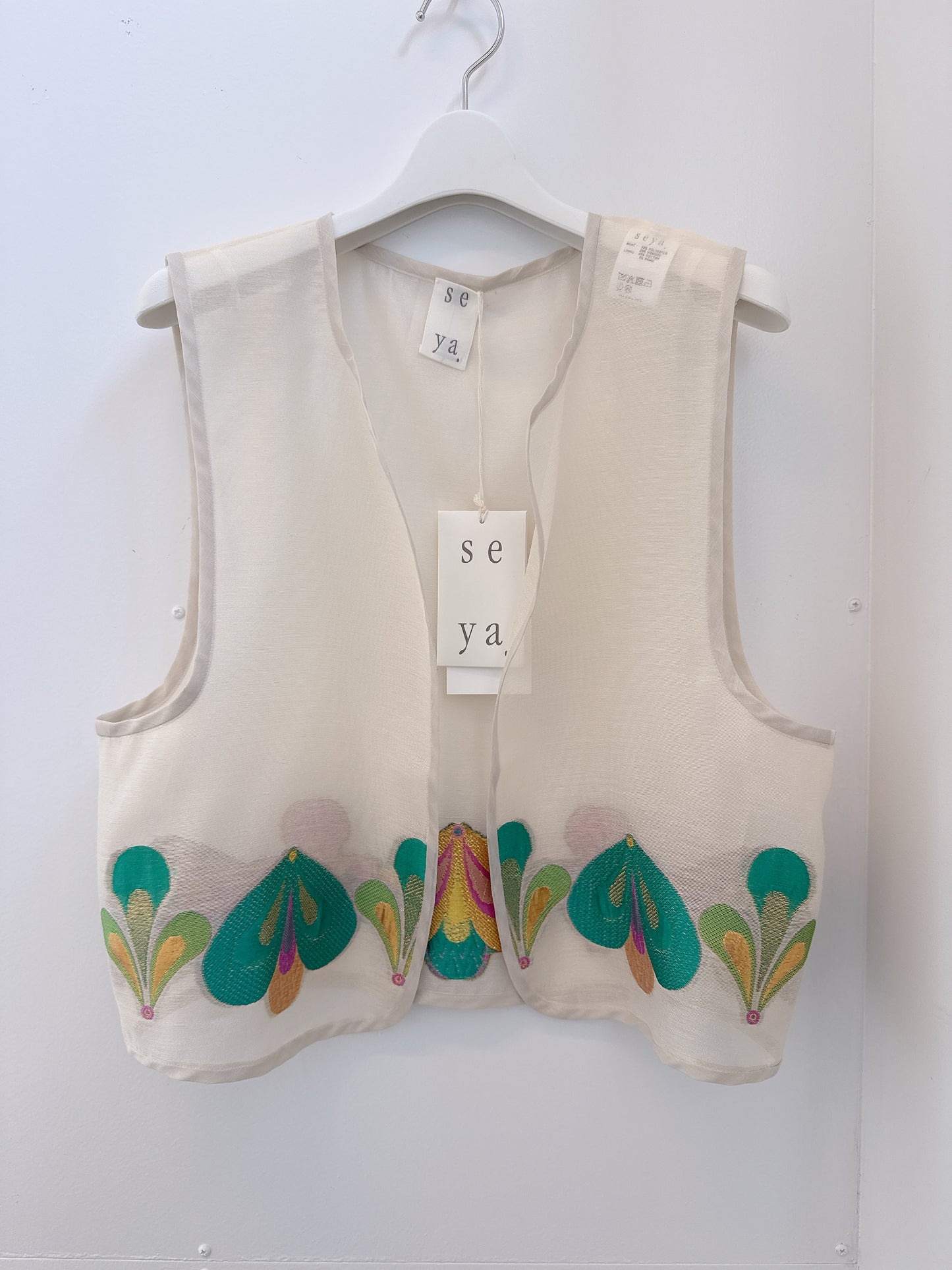 seya. KHUM VEST (FLOWER)