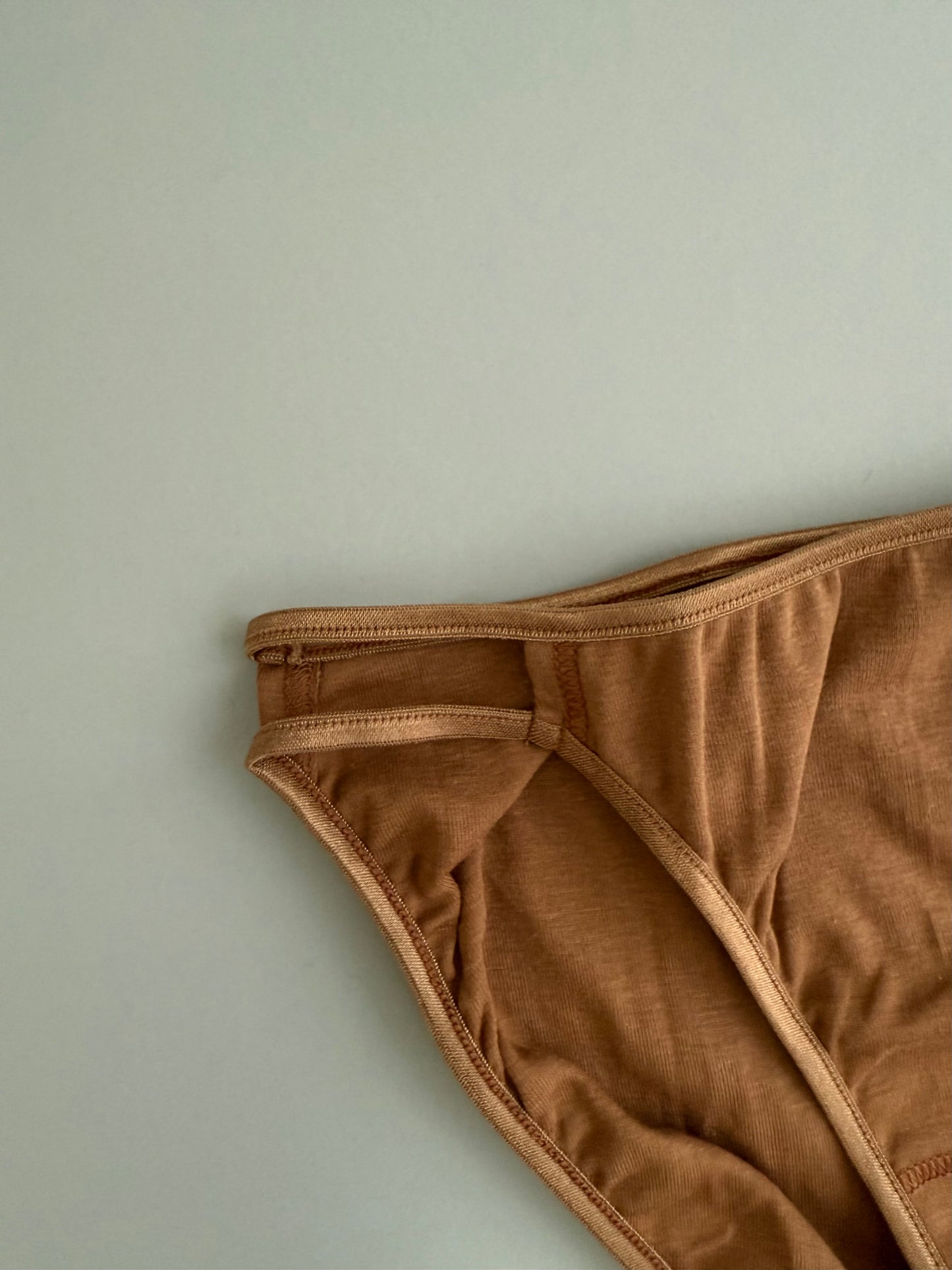 Souple Luz Wstrap shorts（SOG-BO-007）