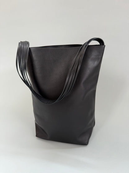 seya. ISAAC REINA X SEYA  MULTI HANDLE HOBO（LZFA135 ）