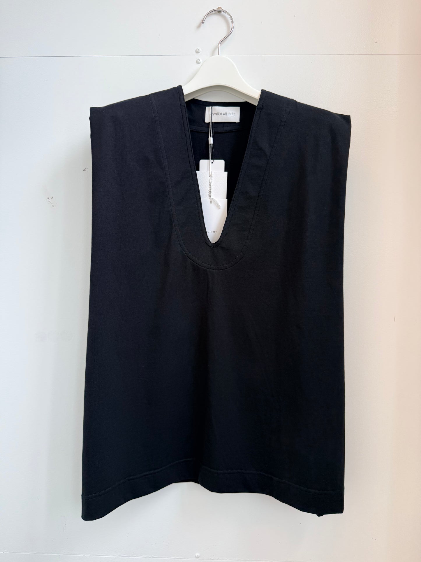 christian wijnants SLEEVELESS TOP WITH V-NECK