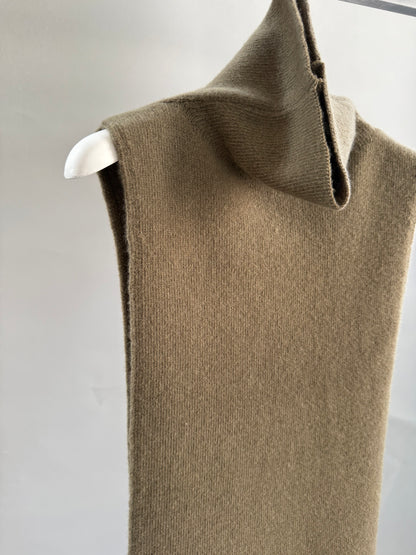 christian wijnants KNITTED BIB WITH HIGH COLLAR（WRW8586KELSHI）