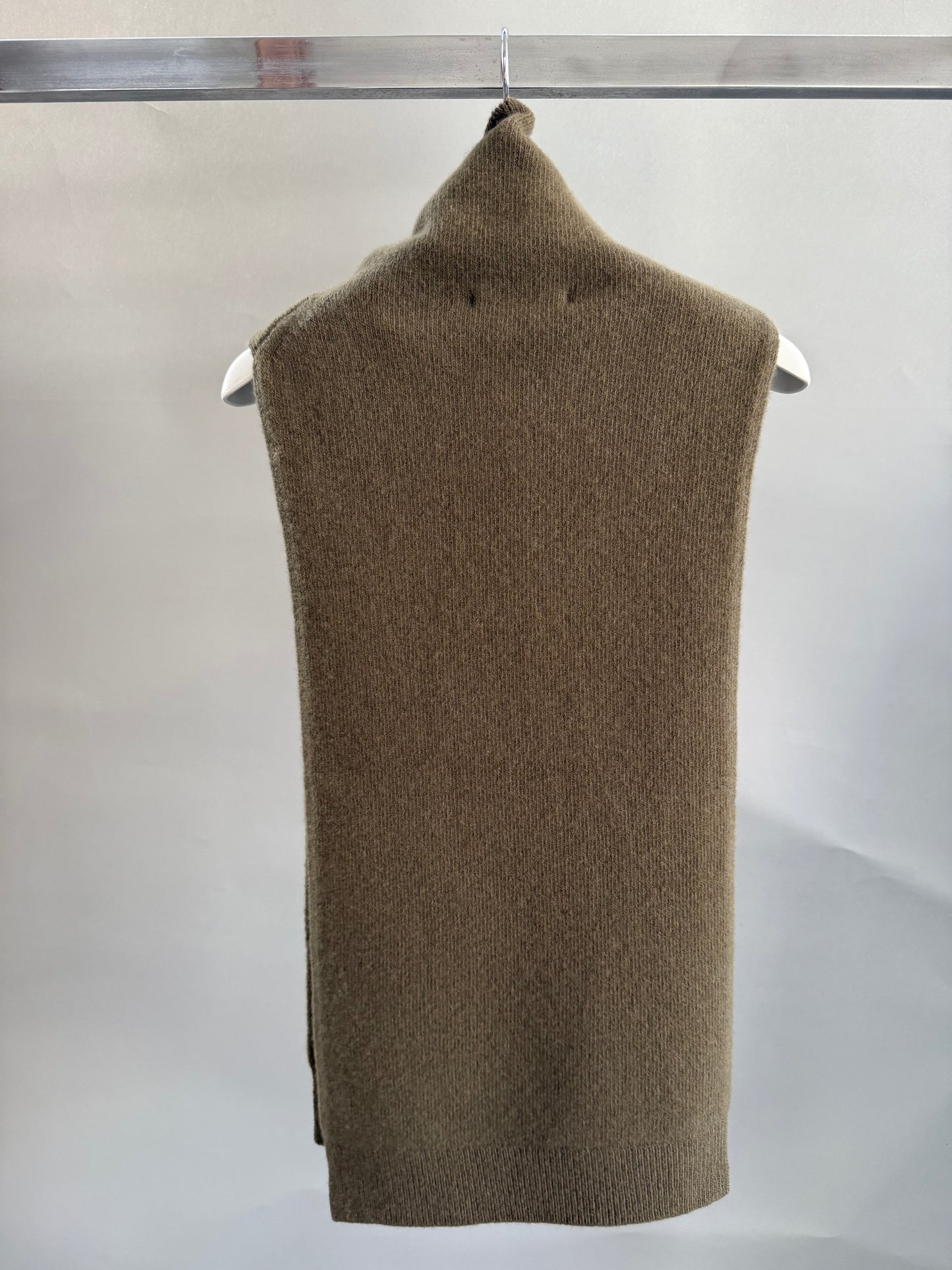 christian wijnants KNITTED BIB WITH HIGH COLLAR（WRW8586KELSHI）