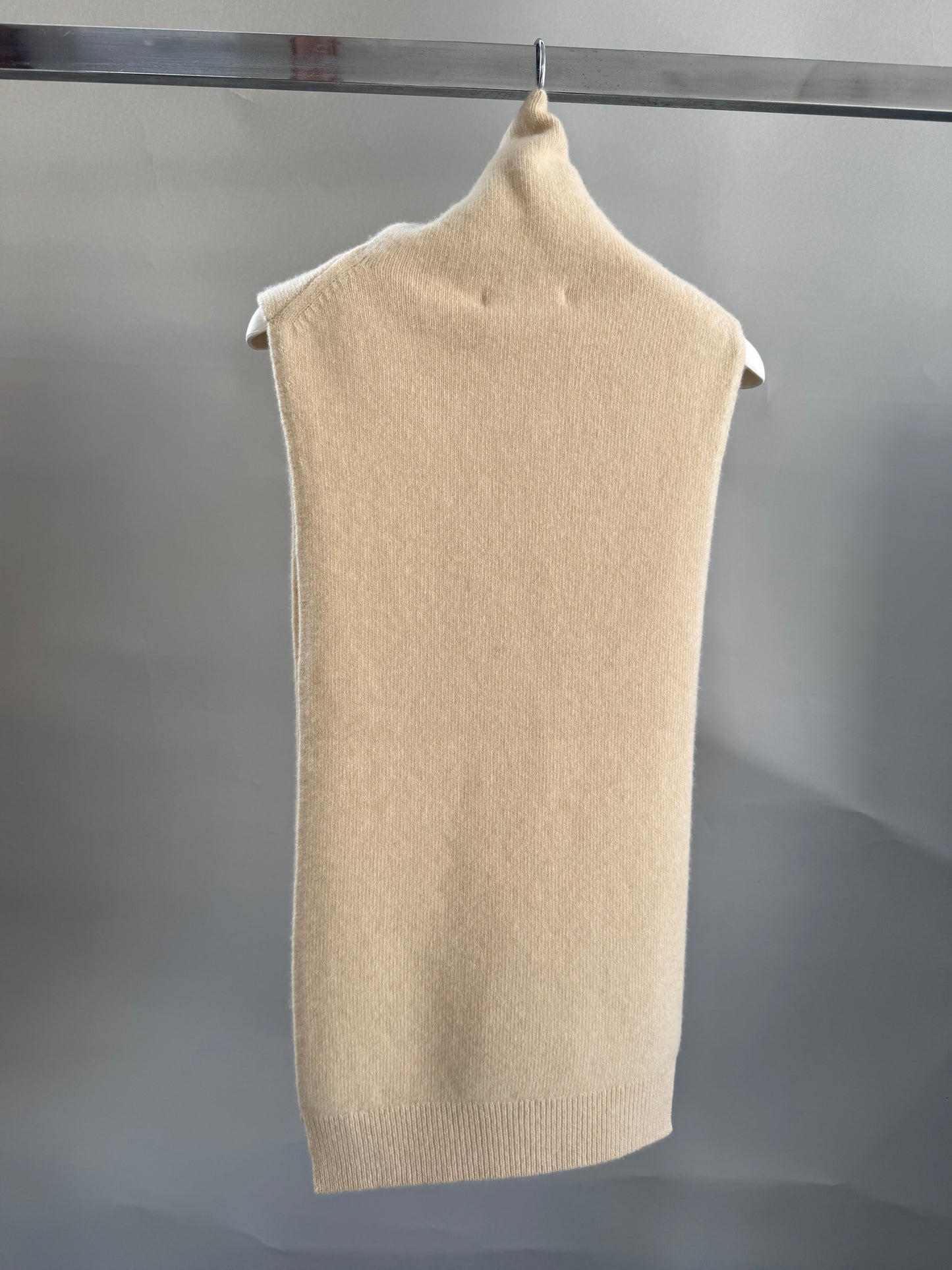 christian wijnants KNITTED BIB WITH HIGH COLLAR（WRW8586KELSHI）