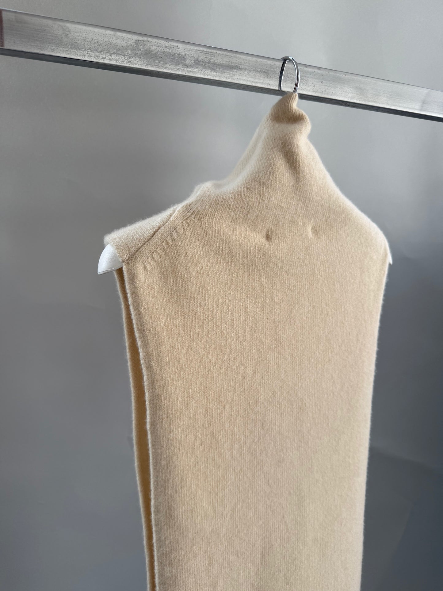 christian wijnants KNITTED BIB WITH HIGH COLLAR（WRW8586KELSHI）