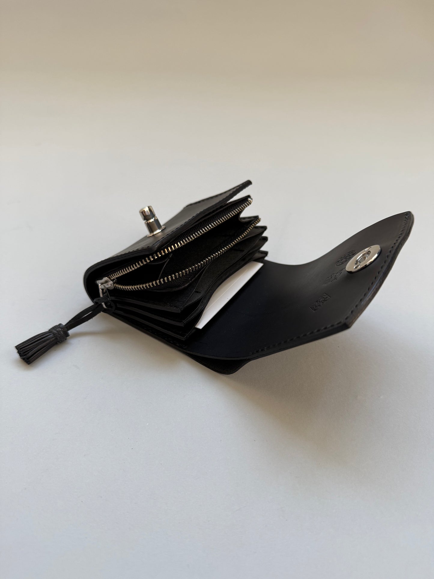 R&D.M.Co- SMALL TWIST LOCK WALLET（7685）